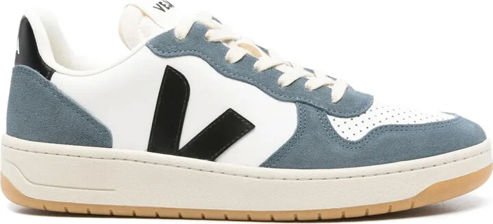 Logo-Patch Suede Sneakers