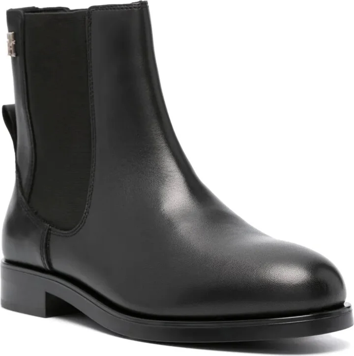 Logo-Plaque Leather Ankle Boots - Image 2