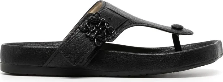 Logo-Plaque Leather Flip Flops