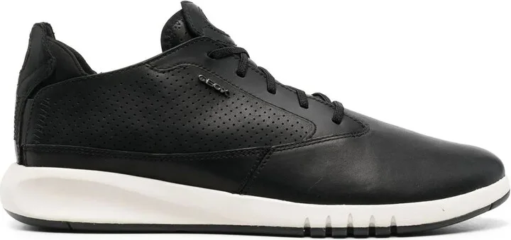 Logo-Plaque Low-Top Sneakers