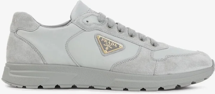 Logo-Plaque Low-Top Sneakers