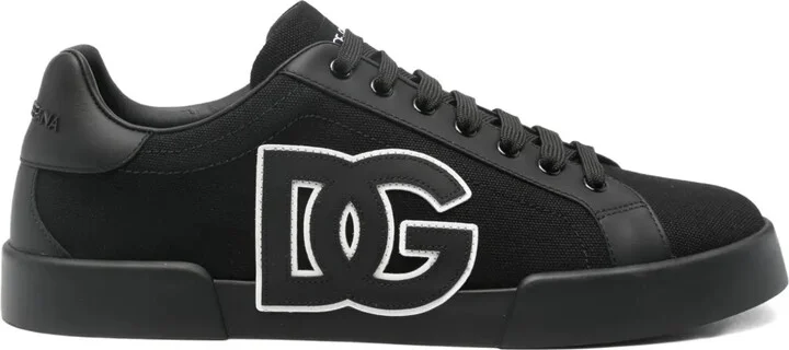 Logo-Plaque Low-Top Sneakers