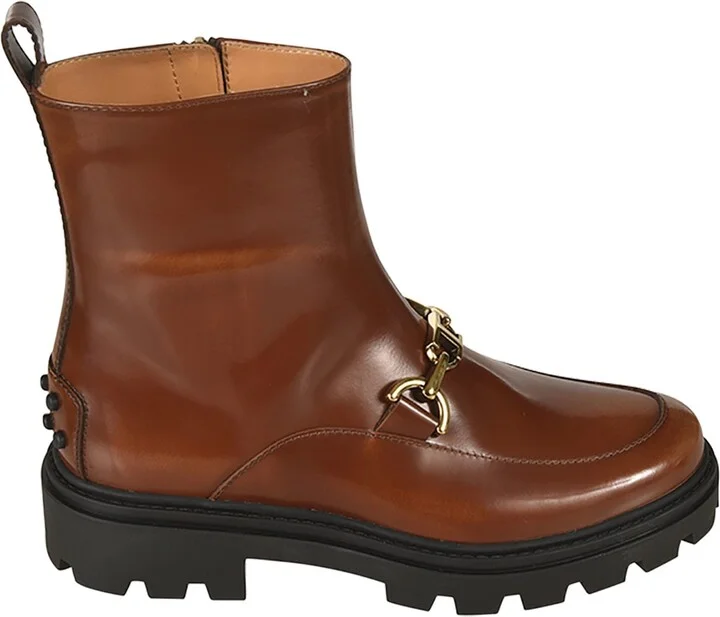 Logo Plaque Round Toe Ankle Boots