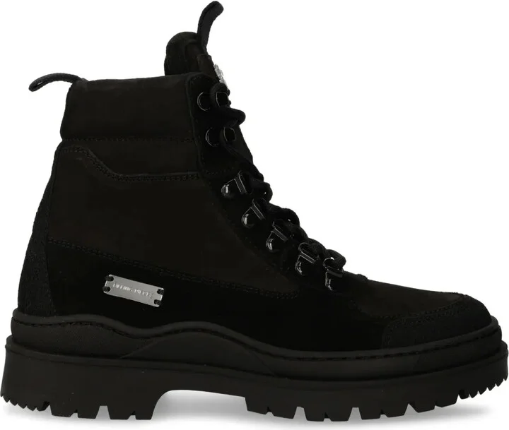 Logo-Plaque Suede Boots