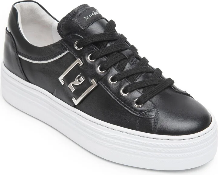 Logo Plate Skate Sneaker