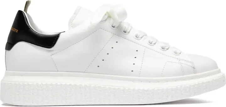 Logo-Print Sneakers