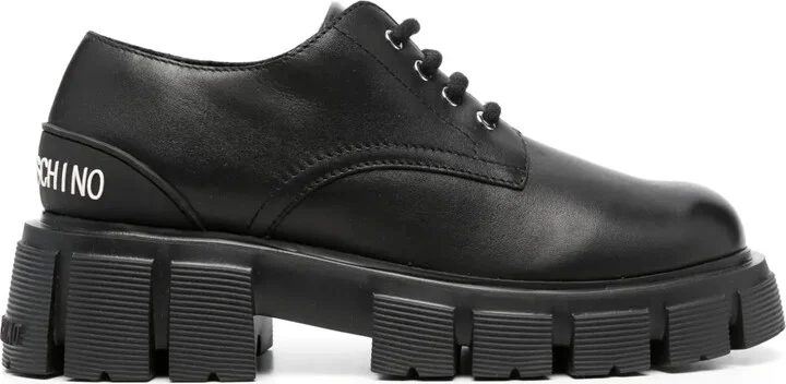 logo-raised detail leather Derby shoes