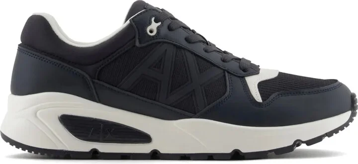 Logo Sneakers