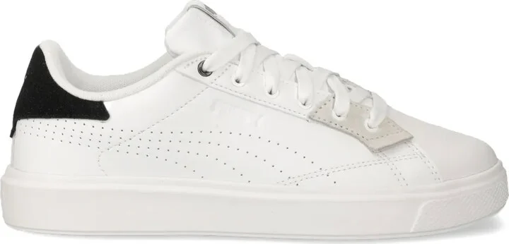 Logo Sneakers