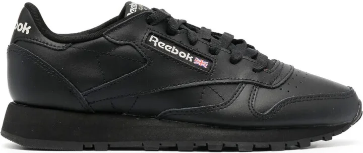 Logo-Tag Low-Top Sneakers