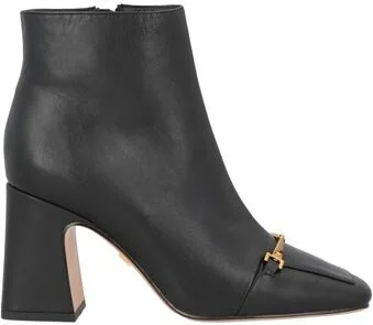 Lola Cruz Woman Ankle boots