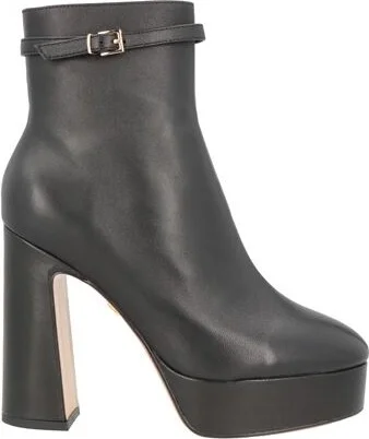 Lola Cruz Woman Ankle boots