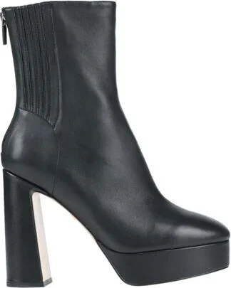 Lola Cruz Woman Ankle boots