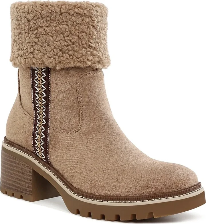 Taupe