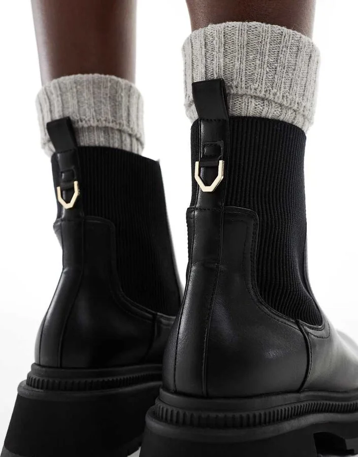 London Rebel Becky chunky mid ankle chelsea boots in black - Image 3