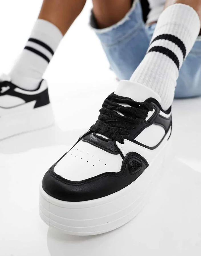 London Rebel chunky paneled flatform sneakers in white - Image 3