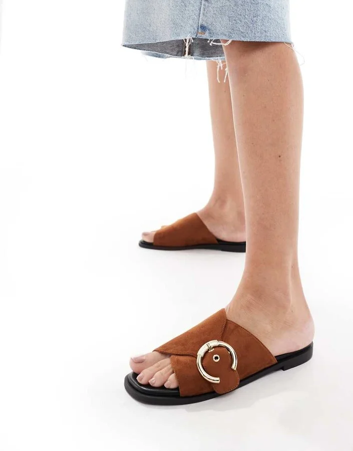 London Rebel cross buckle flat sandal in brown micro - Image 4