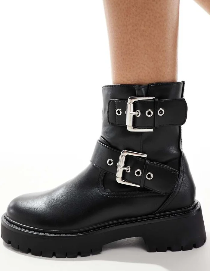 London Rebel Keely buckle biker ankle boots in black - Image 2