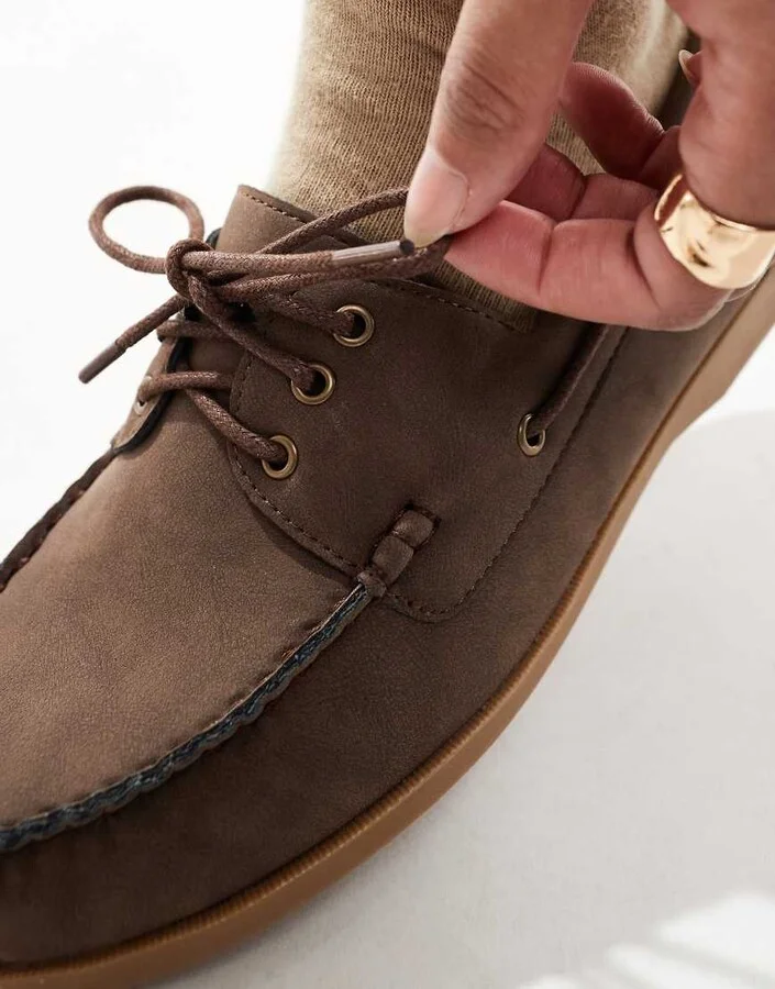 London Rebel lace-up boat shoes in brown - Image 3
