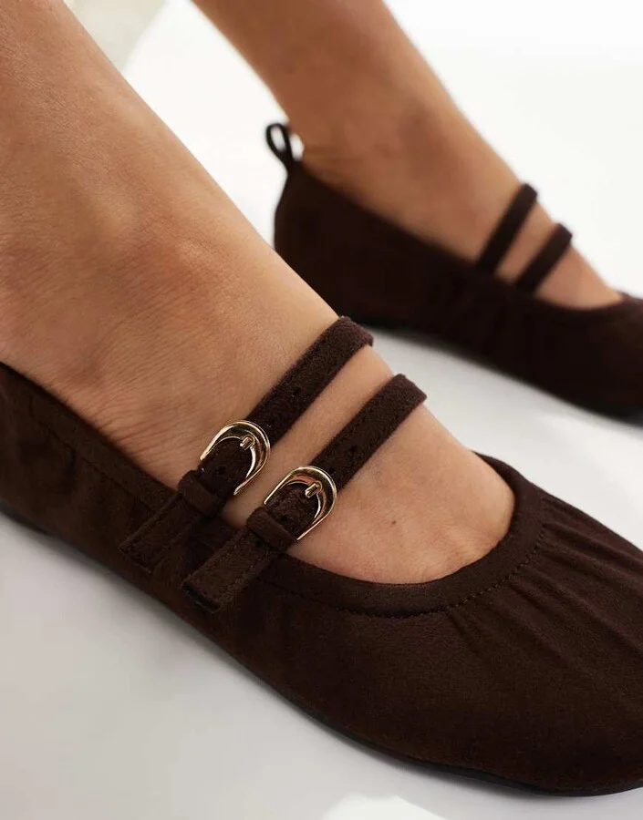 London Rebel Mia strappy ruched ballet flats in chocolate - Image 4