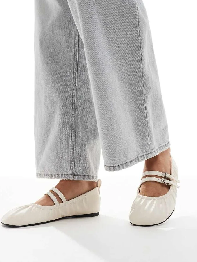 London Rebel Mia strappy ruched ballet flats in ecru - Image 2