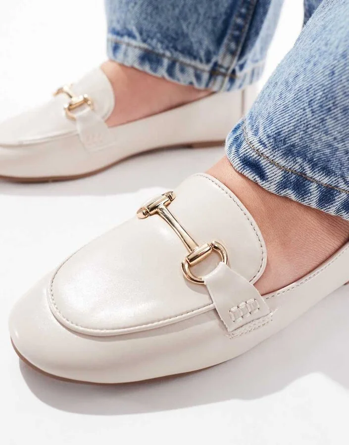 London Rebel Nori buckle detail loafers in cream - Image 2