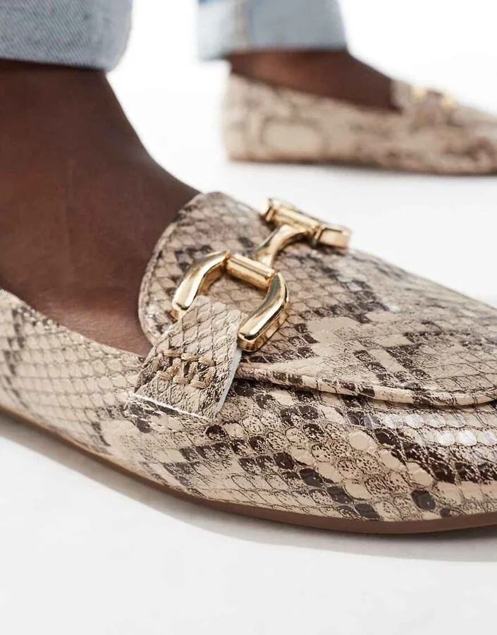 London Rebel Nori snaffle trim flat shoes in snake - Image 3