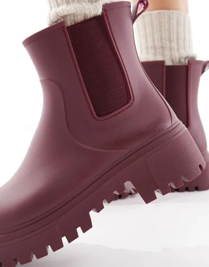 London Rebel Phoebe chunky chelsea boots in burgundy - Image 3