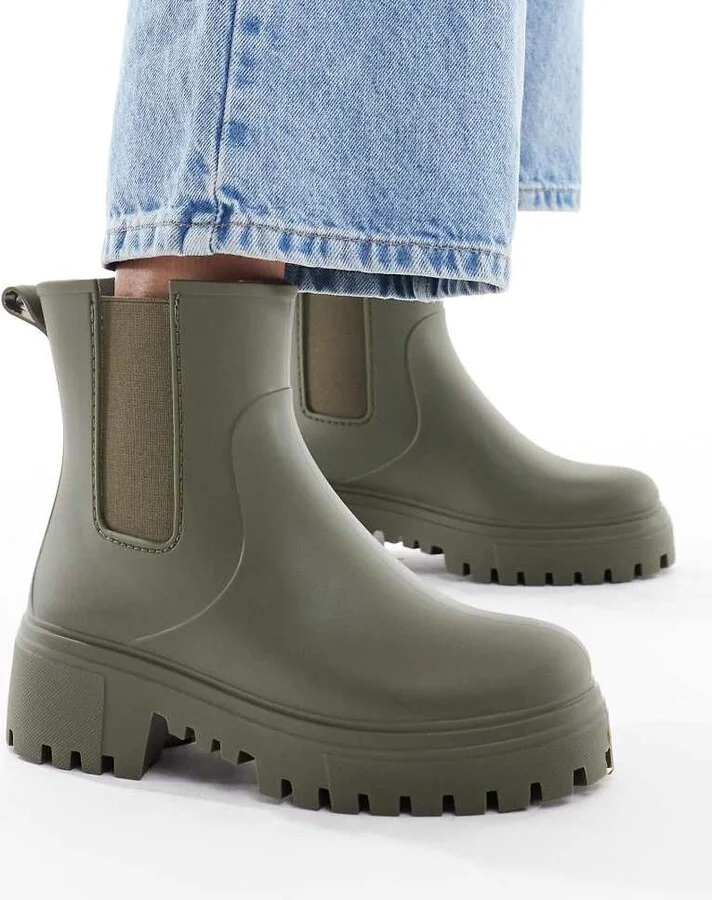 London Rebel Phoebe chunky chelsea boots in olive