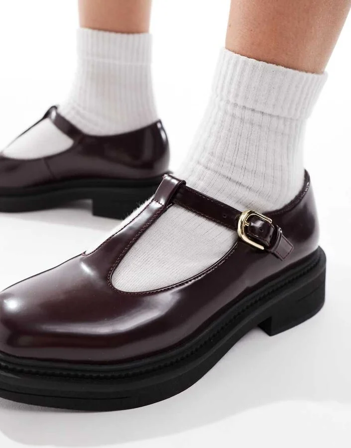 London Rebel Sophia chunky mary jane shoes in burgundy - Image 2
