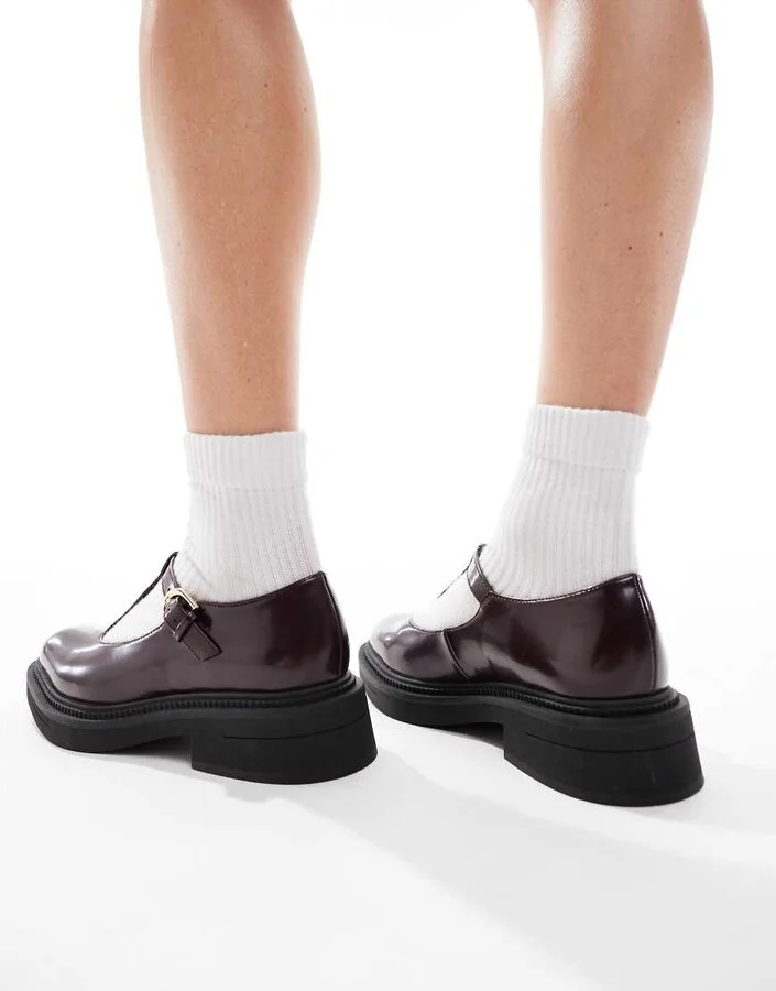 London Rebel Sophia chunky mary jane shoes in burgundy - Image 4