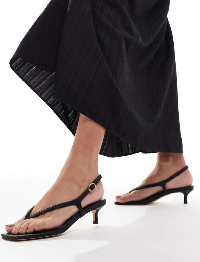 London Rebel strap detail thong heeled sandals in black