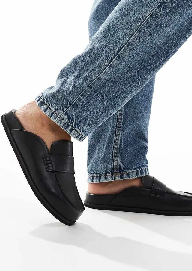 London Rebel Violet slip on mules in black