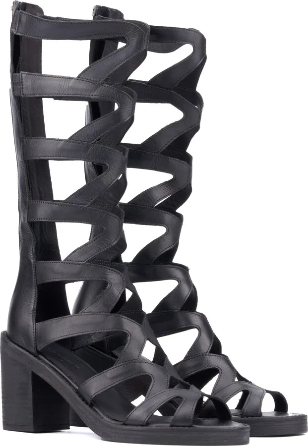 Loni Gladiator Sandal - Image 9