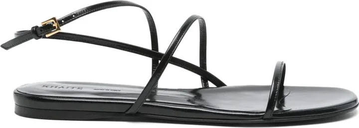 Loop sandals