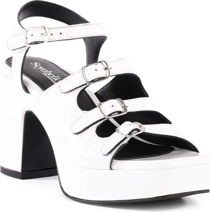 Loosen Buckled Up Sandal
