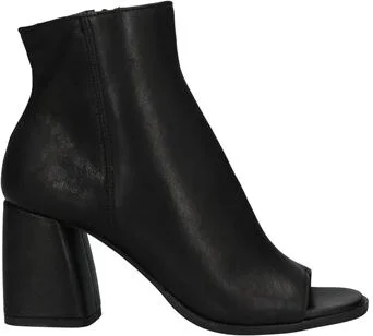 Loretta Pettinari Woman Ankle boots
