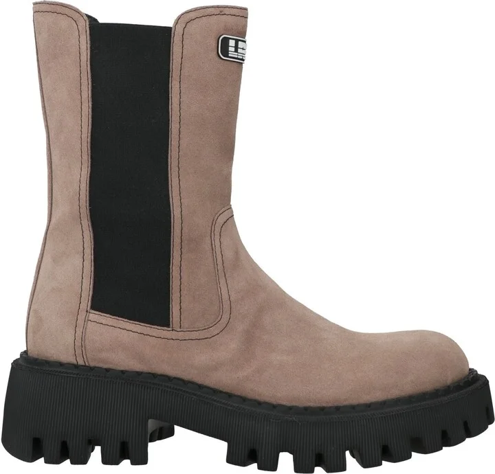 Loriblu Woman Ankle boots - Image 3