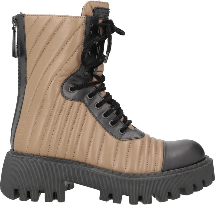 Loriblu Woman Ankle boots - Image 3