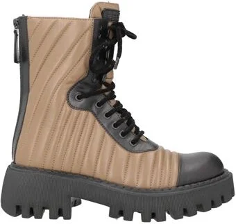 Loriblu Woman Ankle boots