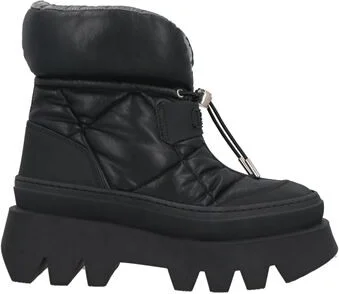 Loriblu Woman Ankle boots
