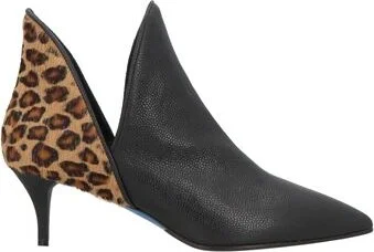 Loriblu Woman Ankle boots