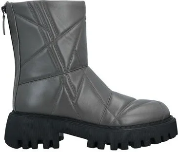 Loriblu Woman Ankle boots
