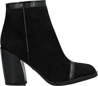 Loriblu Woman Ankle boots