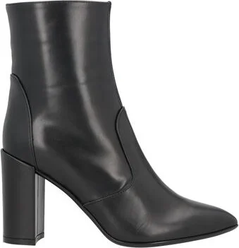 Loriblu Woman Ankle boots
