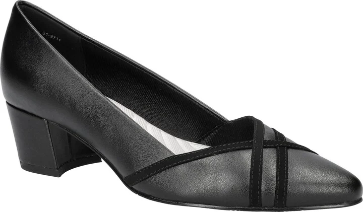 Lotus Pointed Toe Pump