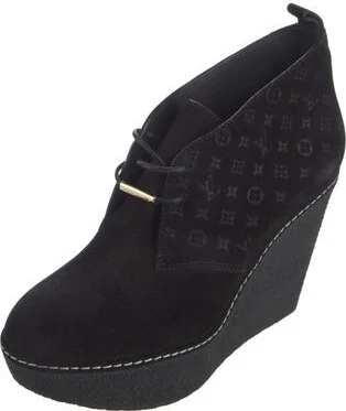 Louis Vuitton - Image 2