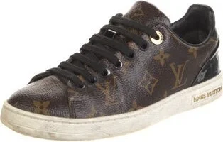 Louis Vuitton - Image 2
