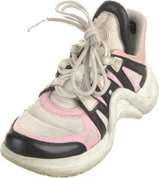 Louis Vuitton - Image 2