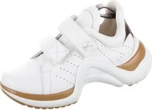 Louis Vuitton - Image 2